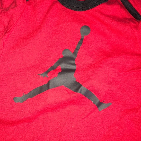 Jordan onesie set - Picture 3 of 4